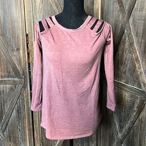 7th Ray cold shoulder top